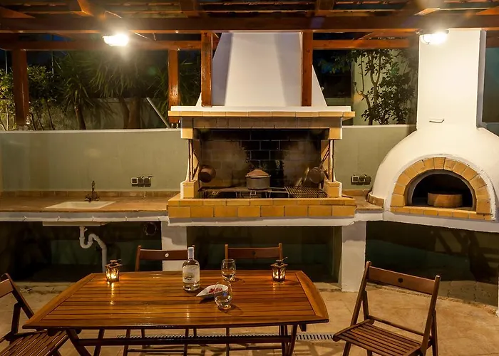 Bee's Knees Retreat * Pesádha