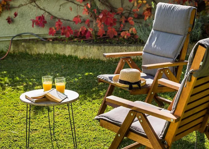 Bee's Knees Retreat *