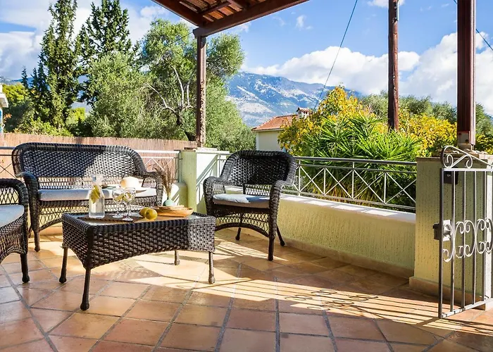 Bee's Knees Retreat Villa