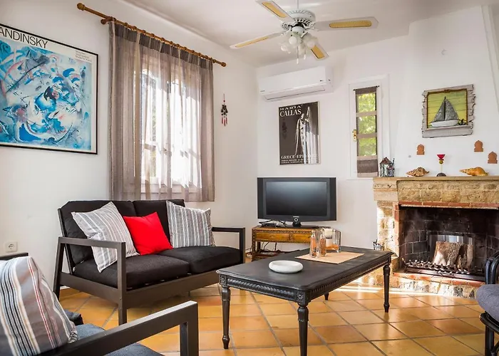 Bee's Knees Retreat * Pesádha