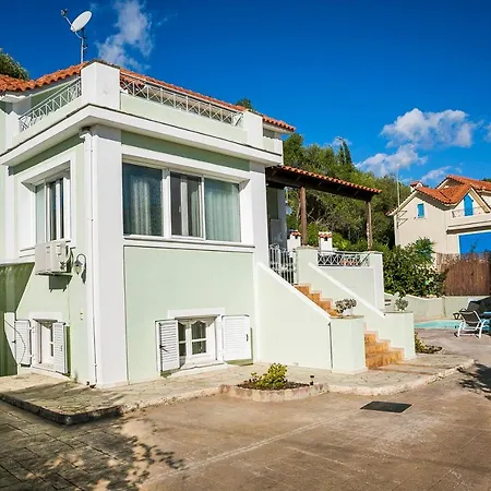 Bee's Knees Retreat *