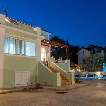 Bee's Knees Retreat Villa Pesádha